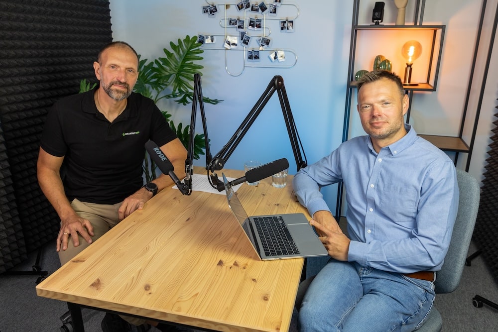 tpay-podcast-42-jak-przygotowac-strategie-cenowa-nie-tylko-na-black-friday-i-swieta\podcast-tpay-brandly360-min